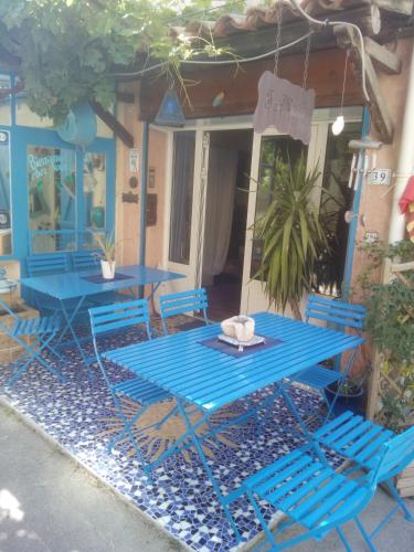 Фотография мини отеля Fa Mille Maison Bleue