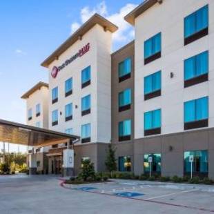 Фотографии гостиницы 
            Best Western Plus Houston I-45 North Inn & Suites