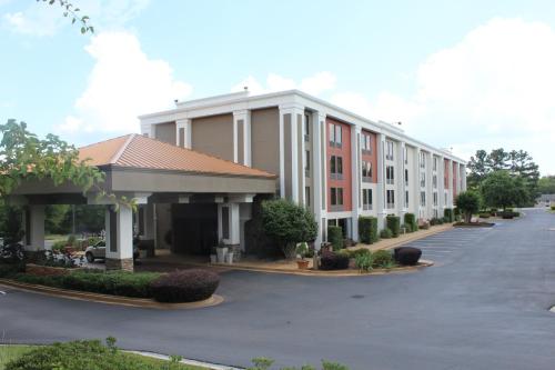 Фотография гостиницы Holiday Inn Express Forsyth, an IHG Hotel