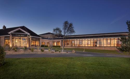 Фотография гостиницы Doubletree By Hilton Glasgow Westerwood Spa & Golf Resort
