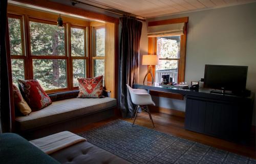 Фотография гостиницы The Outlook Lodge