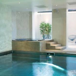 Фотографии гостиницы 
            Oceania L'Univers Tours