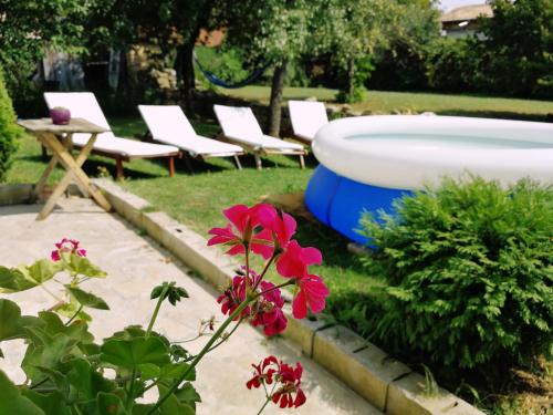 Фотография гостевого дома Къща за гости Casa Blanca