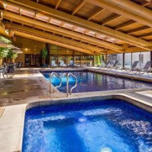 Фотографии мини отеля
Best Western Plus University Inn