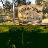 Фотография мини отеля Little Lake Cottage