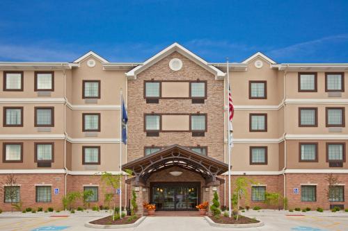 Фотография гостиницы Staybridge Suites South Bend – University Area, an IHG Hotel