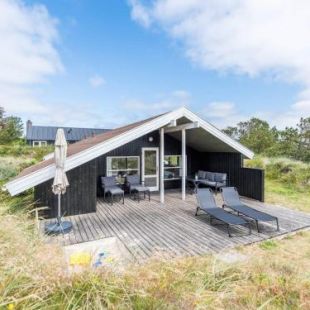 Фотография гостевого дома Holiday home Henne XIV