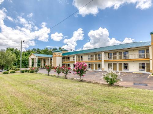 Фотография гостиницы OYO Hotel Grenada West