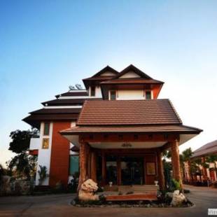 Фотография гостиницы Chaophayathara Riverside Hotel