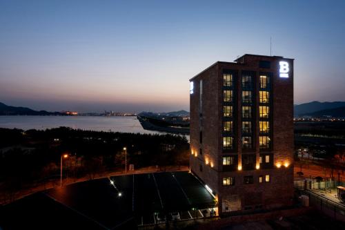 Фотография гостиницы Brown-Dot Hotel Shinho