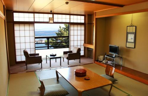 Фотография мини отеля Miyajima Seaside Hotel