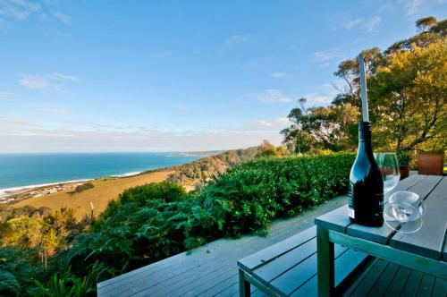 Фотография гостиницы Beacon Point Ocean View Villas