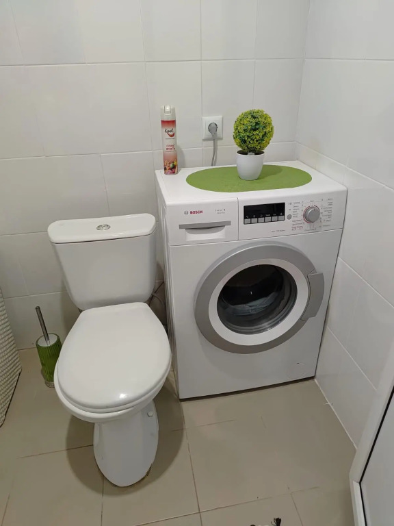 Фотография Коттеджа Дом с баней и пирсом на берегу пруда