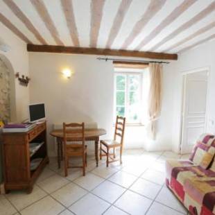 Фотографии гостевого дома
Lou Pataclet