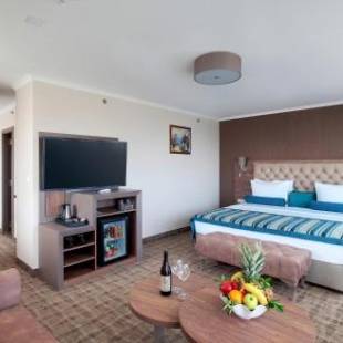 Фотография гостиницы Hotel & Casino Cherno More