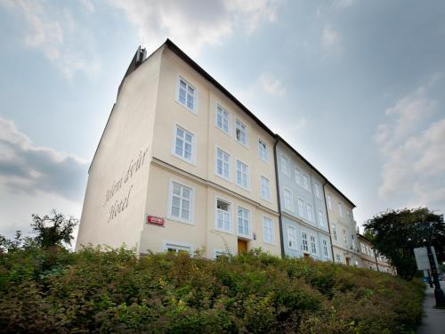 Фотография гостиницы EA Hotel Jeleni Dvur Prague Castle