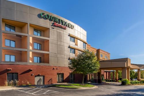 Фотография гостиницы Courtyard by Marriott Lexington Keeneland/Airport