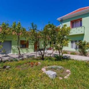 Фотографии гостевого дома
Apartments by the sea Kastel Stari, Kastela - 14577