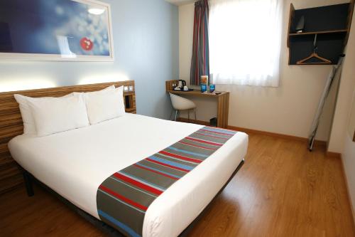 Фотография гостиницы Travelodge Barcelona Poblenou
