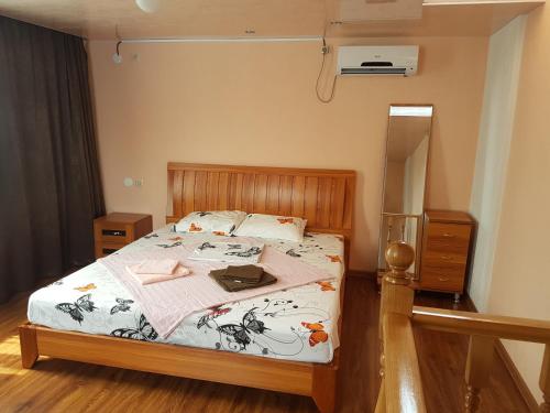 Фотографии гостевого дома
Людмила