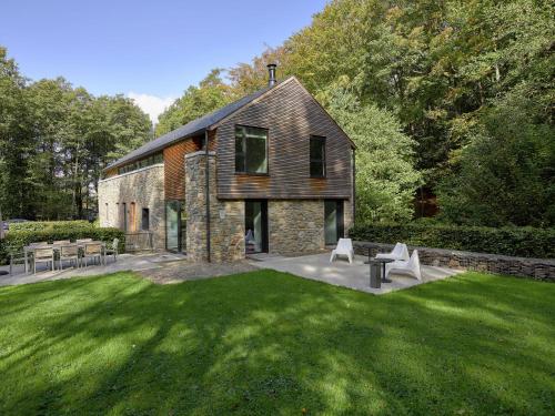 Фотография гостевого дома Modern Holiday Home with Garden in Forest in Jalhay