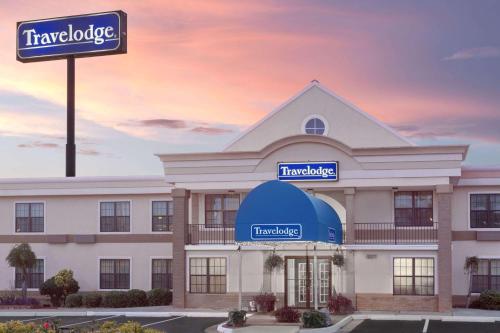 Фотография гостиницы Travelodge by Wyndham Perry GA