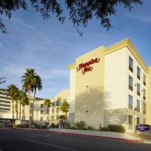 Фотографии гостиницы 
            Hampton Inn Phoenix - Biltmore