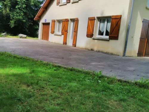 Фотография гостевого дома Gîte Anould, 6 pièces, 10 personnes - FR-1-589-34