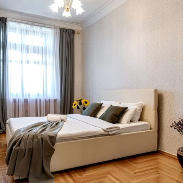 Фотографии квартиры 
            Апартаменты на Куйбышева Ирины Савельевой в центре курортного бульвара