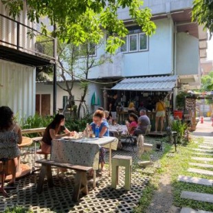 Фотография хостела The Yard Bangkok Hostel