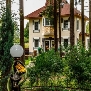 Фотография Коттеджа Частный Дом в Лесу