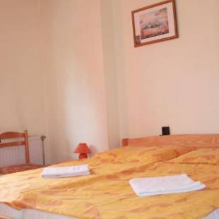 Фотографии мини отеля
Király Panzió