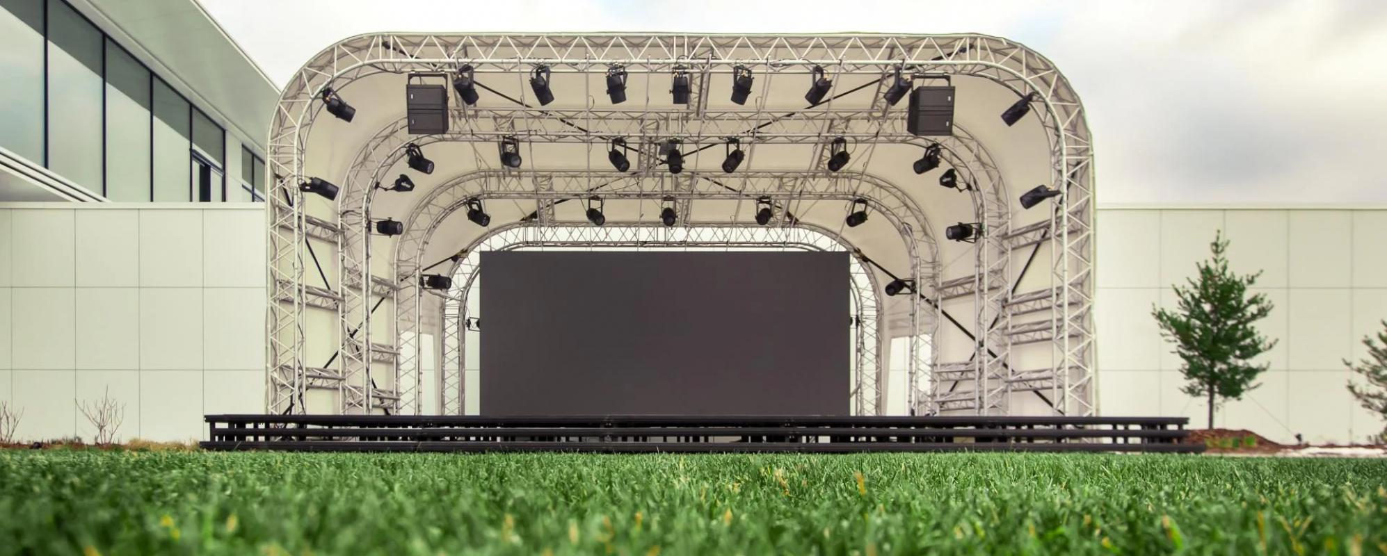 Фотографии концертного зала Сцена на открытой площадке AK BARS Golf & Resort