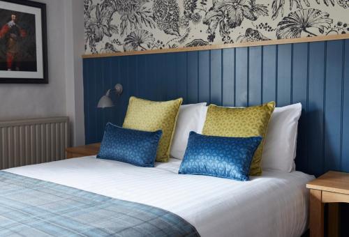 Фотография гостиницы The Bear Hotel by Greene King Inns