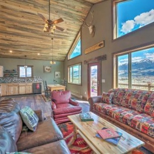Фотография гостевого дома Mtn-View Cabin 40 Mi to Yellowstone Ntl Park!