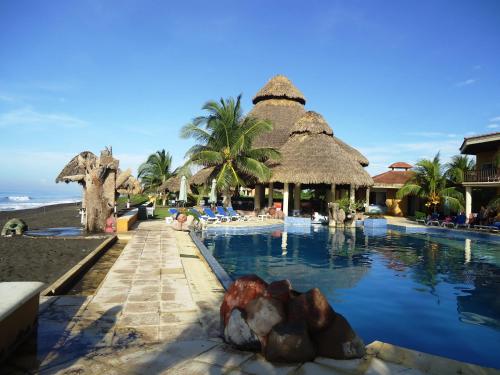 Фотография гостиницы Hotel Cayman Suites