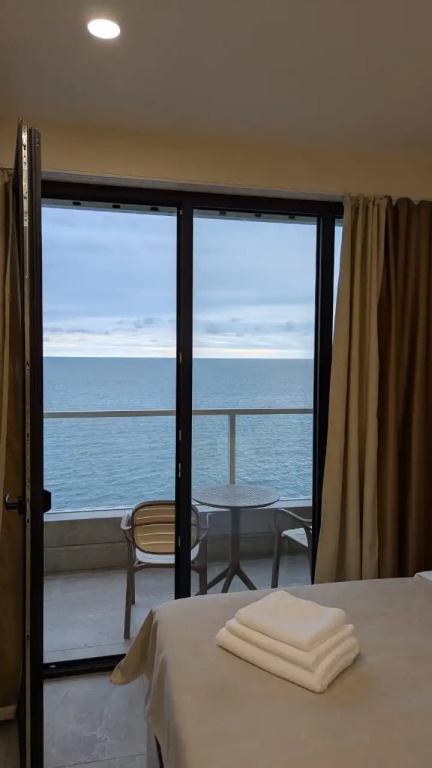 Фотография квартиры Апартаменты на пляже с видом на море Бамбо Бич Цихисдзири