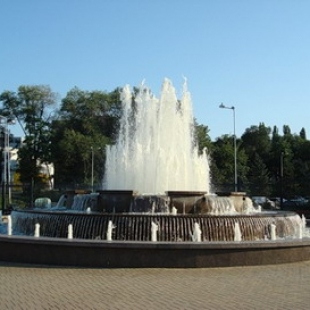 Фотография достопримечательности Фонтан возле улицы Стадионной