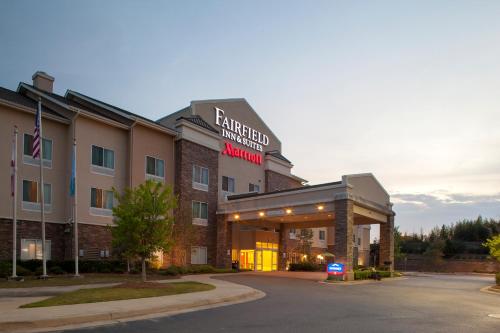 Фотография гостиницы Fairfield Inn and Suites by Marriott Montgomery EastChase