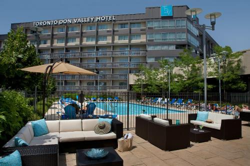 Фотография гостиницы Toronto Don Valley Hotel and Suites