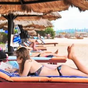 Фотографии гостиницы
Four Oceans Resort