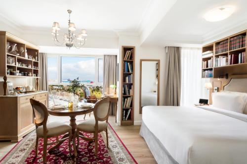 Фотография гостиницы Legacy Gastro Suites