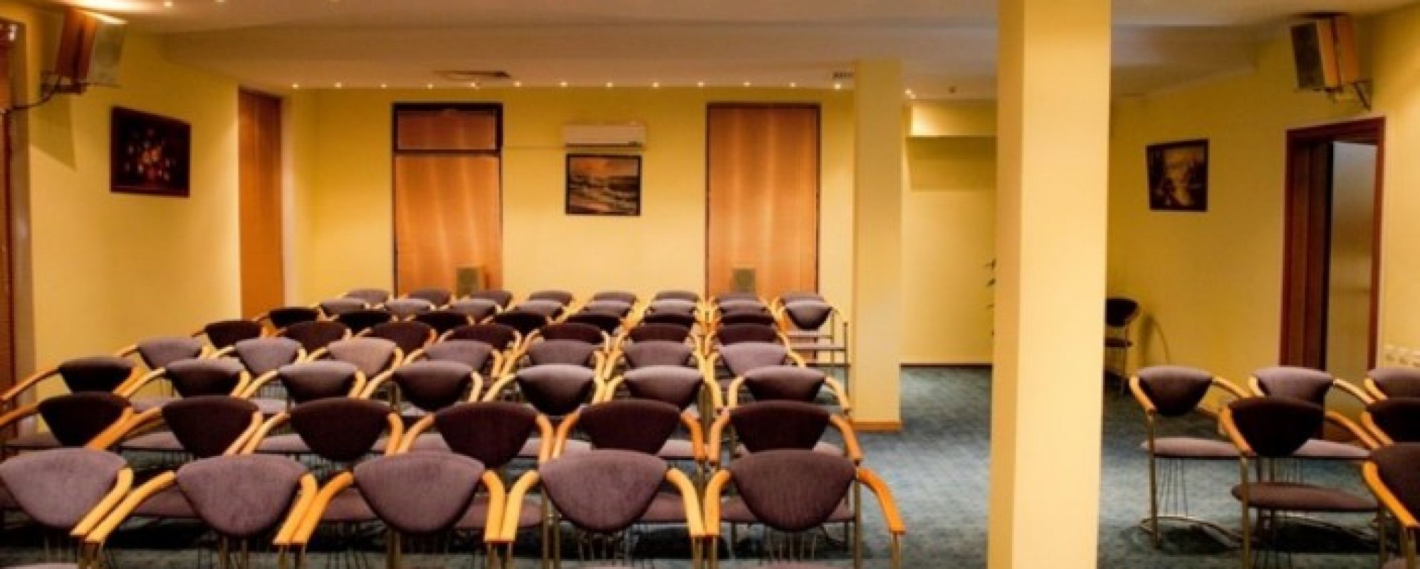 Фотографии конференц-зала Прометей-клуб на 100 человек