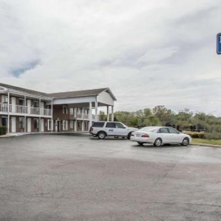 Фотография мотеля Rodeway Inn Jackson