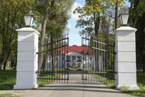 Фотография гостиницы Bistrampolis Manor