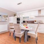 Фотография гостевого дома M5 Bungalow - Apartmenthaus Marienburger Str 4 - FERIENDOMIZIL HOLLICH