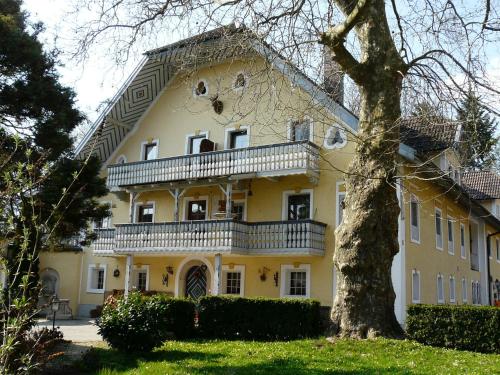 Фотография гостевого дома Pension Gut Horn