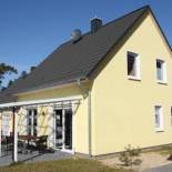 Фотография гостевого дома K 97 - stilvolles Ferienhaus mit Kamin & WLAN am See in Röbel an der Müritz