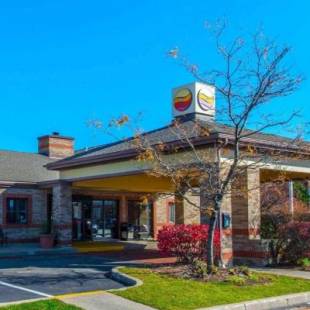 Фотографии гостиницы 
            Comfort Inn & Suites Erie