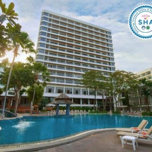 Фотография гостиницы Cosy Beach Hotel - SHA Extra Plus